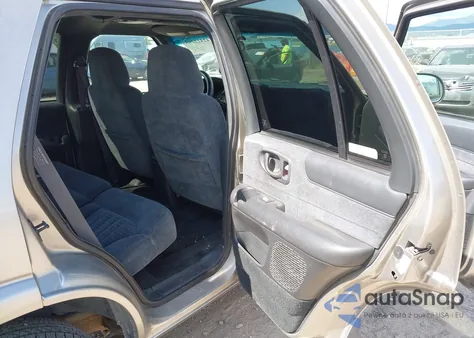 2000 Chevrolet Blazer Ls from USA, damaged, VIN 1GNDT13W2Y2196092